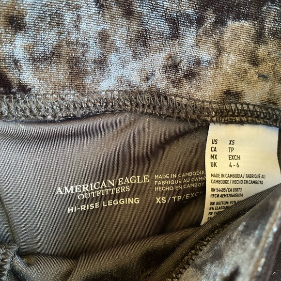 AE Black crushed Velvet Leggings - Picture 7 of 7